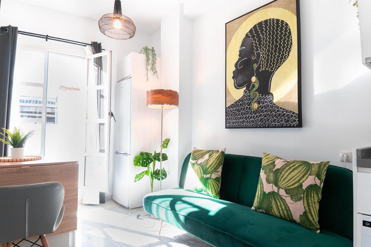 Downtown Apartment With Private Terrace & Jacuzzi Sevilla Dış mekan fotoğraf